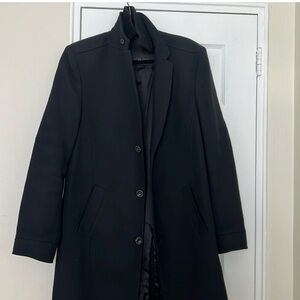 Black Zara men coat with detachable collar